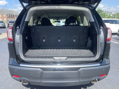 Certified 2022 Subaru Ascent Limited w/ Technology Package AWD/4WD image 40