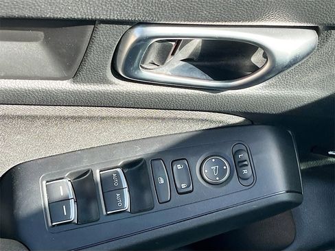 Used 2025 Honda Civic Sport image 17