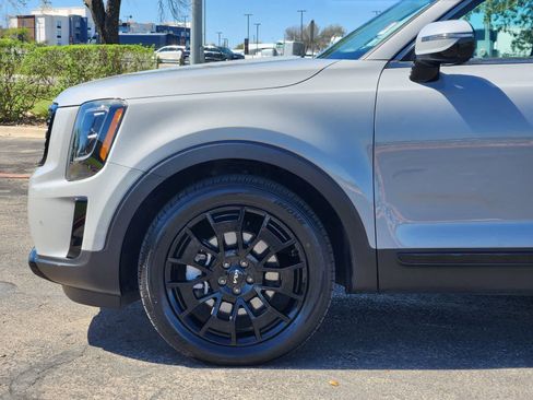 Certified 2022 Kia Telluride SX w/ SX Prestige Package image 9