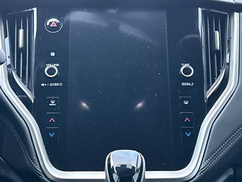 Used 2025 Subaru Outback Premium image 15