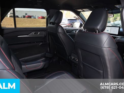 Used 2025 Ford Explorer ST-Line AWD/4WD image 24