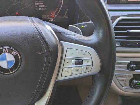 Used 2020 BMW 750i xDrive w/ Executive Package image 18