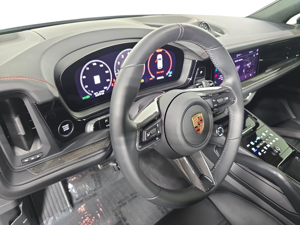Certified 2026 Porsche Cayenne GTS AWD/4WD image 4
