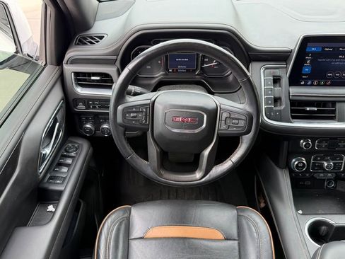 Used 2021 GMC Yukon AT4 w/ AT4 Premium Package AWD/4WD image 11