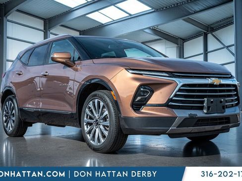 Used 2024 Chevrolet Blazer Premier AWD/4WD image 35