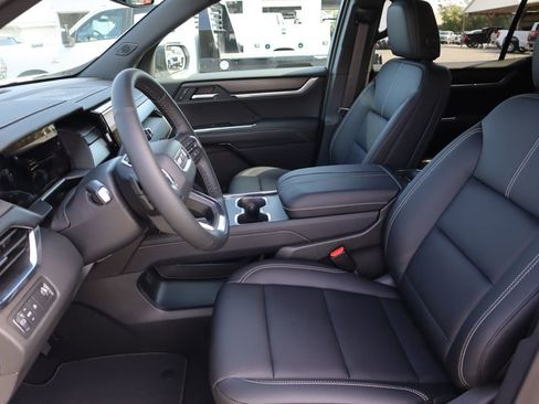 New 2026 GMC Acadia Elevation w/ Elevation Premium Package FWD image 16