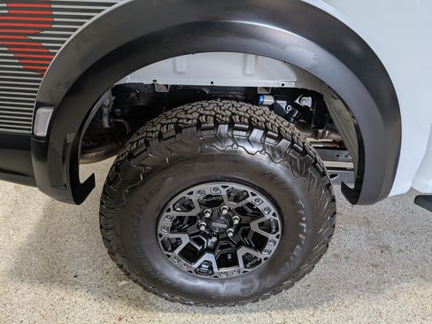 Used 2024 Ford F150 Raptor w/ Equipment Group 803A Raptor R AWD/4WD image 14