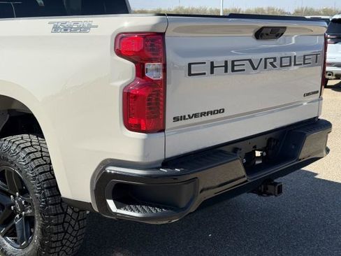 New 2026 Chevrolet Silverado 1500 Custom Trail Boss w/ Dark Appearance Package image 20