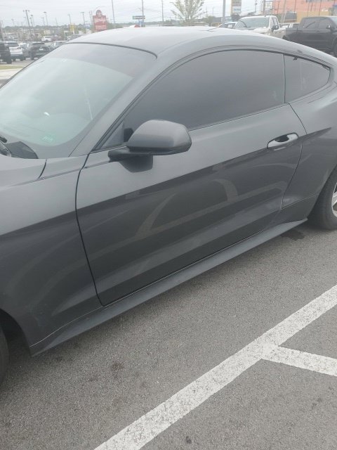Used 2020 Ford Mustang Coupe RWD image 3