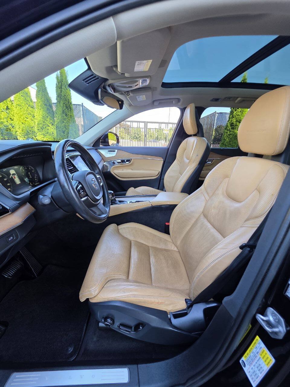 Used 2016 Volvo XC90 T6 Inscription AWD/4WD image 9