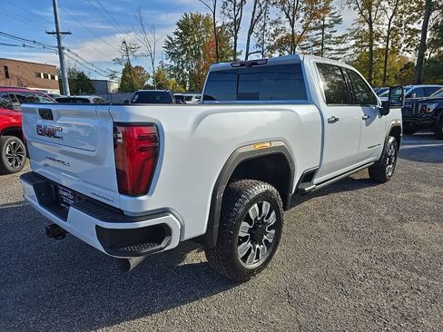 New 2026 GMC Sierra 3500 Denali w/ Denali Reserve Package AWD/4WD image 7