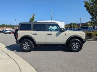 New 2025 Ford Bronco Badlands video 3