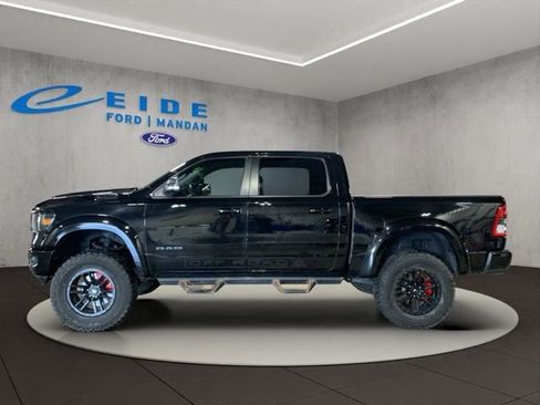 Used 2022 RAM 1500 Big Horn AWD/4WD image 3