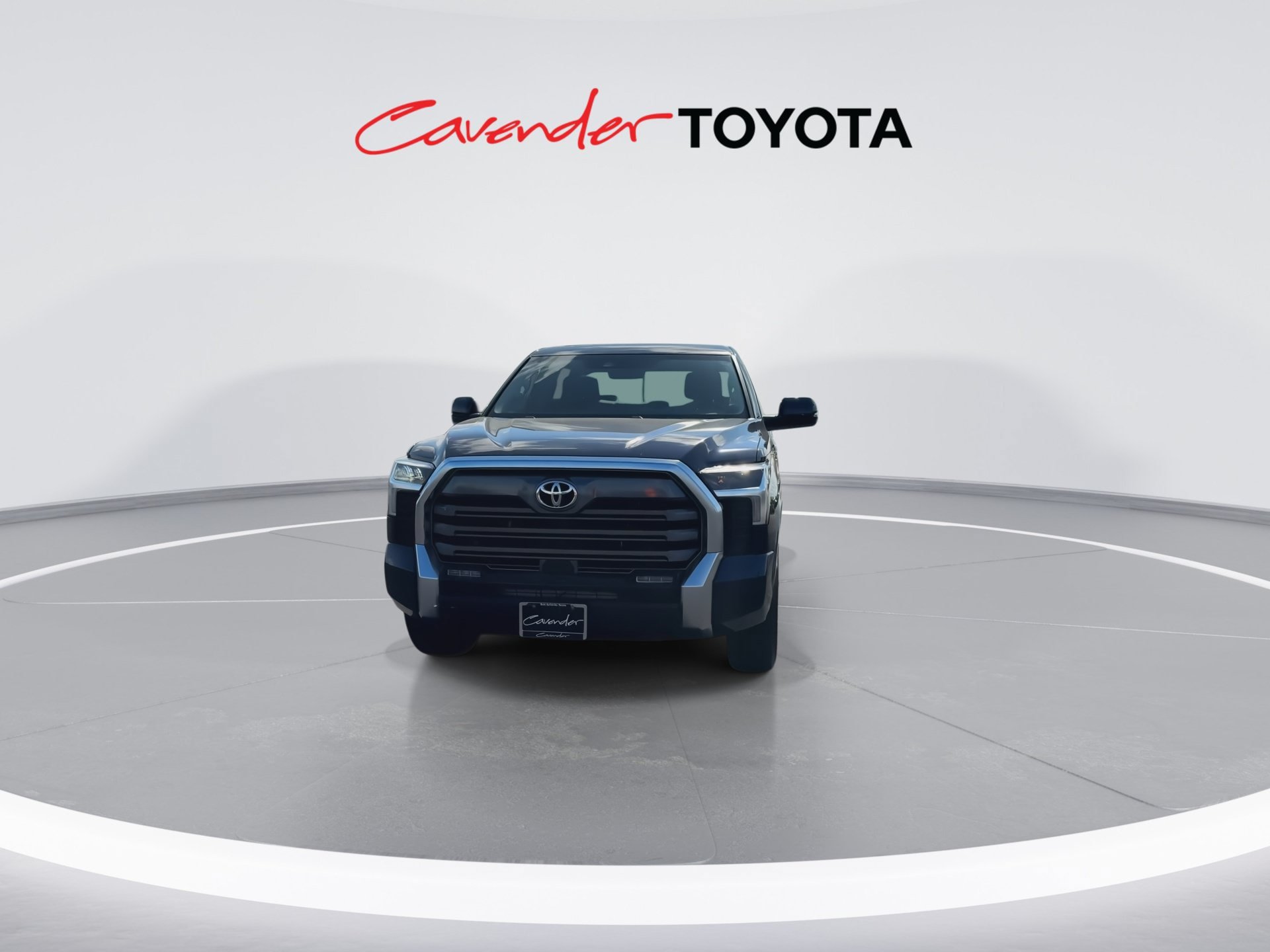 Used 2024 Toyota Tundra Limited w/ Power Package RWD image 3