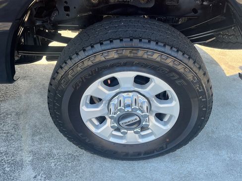 Used 2024 Ford F250 XLT w/ FX4 Off-Road Package image 18