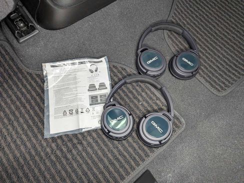 Used 2024 GMC Yukon Denali Ultimate image 22