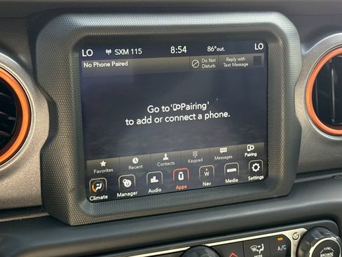 Used 2023 Jeep Gladiator Mojave AWD/4WD image 26