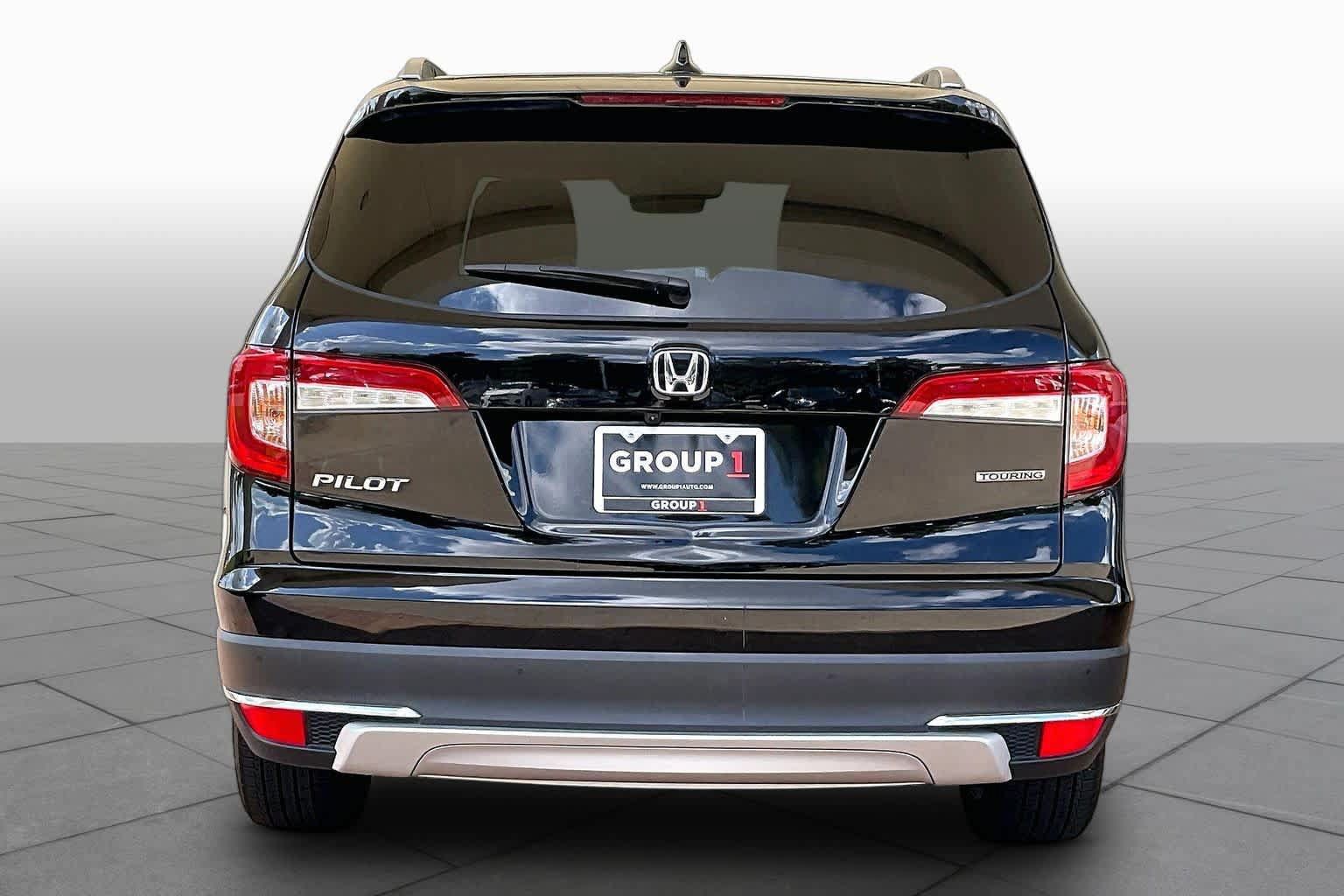 Used 2019 Honda Pilot Touring image 5