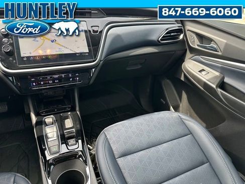 Used 2023 Chevrolet Bolt EUV Premier w/ Sun & Sound Package FWD image 14