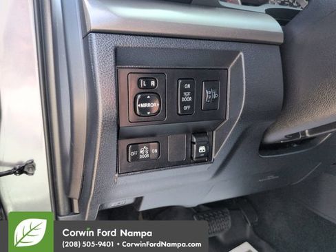 Used 2017 Toyota Tundra SR5 w/ SR5 Upgrade Package AWD/4WD image 13