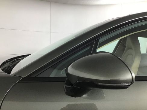 Certified 2022 Porsche Panamera 4 AWD/4WD image 19