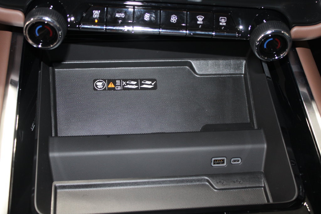 New 2026 Chevrolet Tahoe High Country AWD/4WD image 43