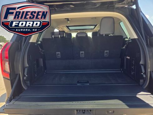 Used 2025 Ford Expedition Platinum w/ Driver's Package AWD/4WD image 28