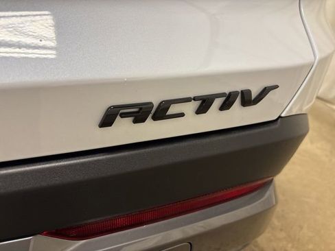 Used 2026 Chevrolet Equinox ACTIV w/ Convenience Package III AWD/4WD image 15