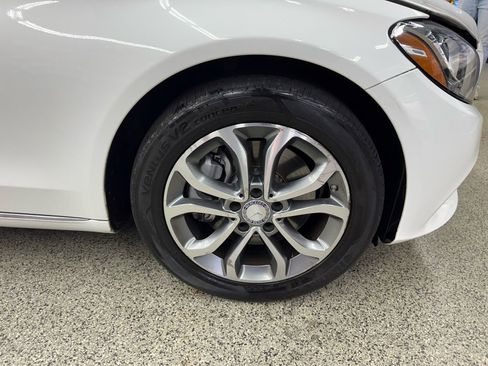 Used 2016 Mercedes-Benz C 300 4MATIC Sedan image 38