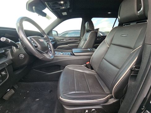 Used 2021 Cadillac Escalade ESV Sport AWD/4WD image 11
