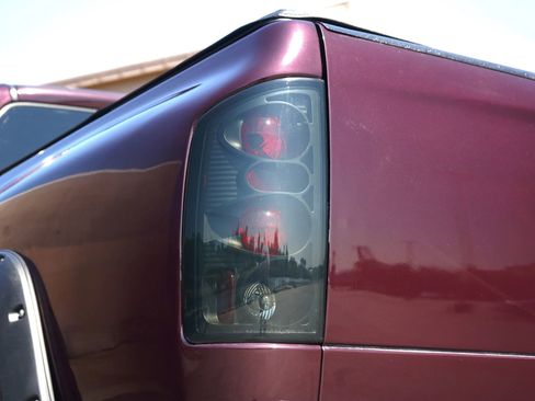 Used 2005 Dodge Ram 1500 Truck SLT image 37