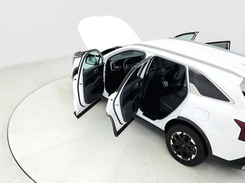 Used 2024 Kia Sorento S AWD/4WD image 22