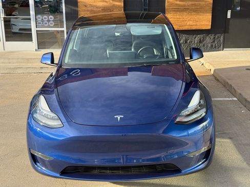 Used 2023 Tesla Model Y Long Range image 9
