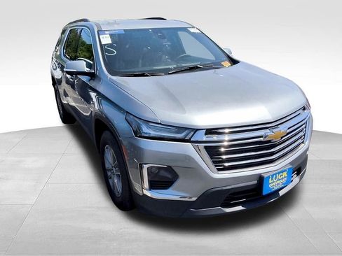 Used 2023 Chevrolet Traverse LT AWD/4WD image 3