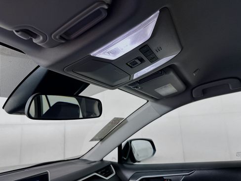 Used 2025 Toyota RAV4 XLE FWD image 18