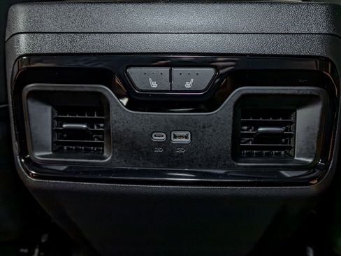 Used 2024 Chevrolet Silverado 1500 ZR2 w/ Technology Package image 27