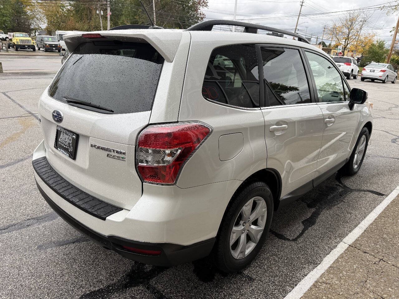 Used 2014 Subaru Forester 2.5i Touring AWD/4WD image 9