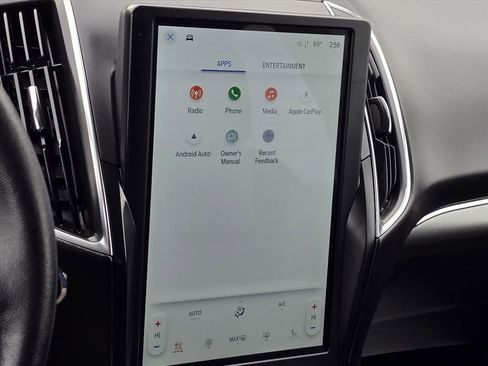 Used 2024 Ford Edge Titanium image 21