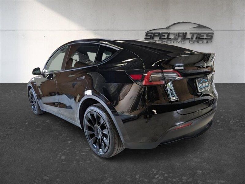 Used 2023 Tesla Model Y Long Range AWD/4WD image 8