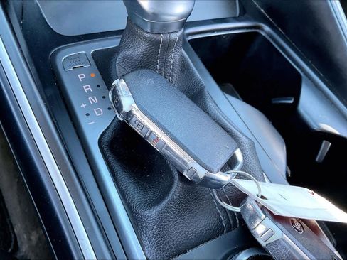 Used 2021 Kia Sorento S image 14