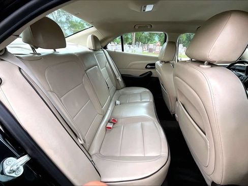 Used 2013 Chevrolet Malibu LT FWD image 25