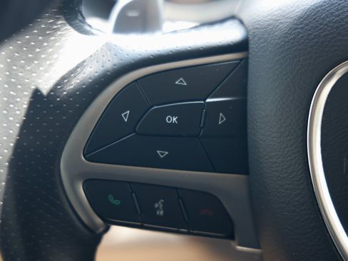 Used 2019 Dodge Durango Citadel w/ Technology Group RWD image 30