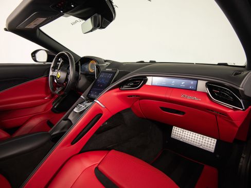 Certified 2024 Ferrari Roma Spider RWD image 18