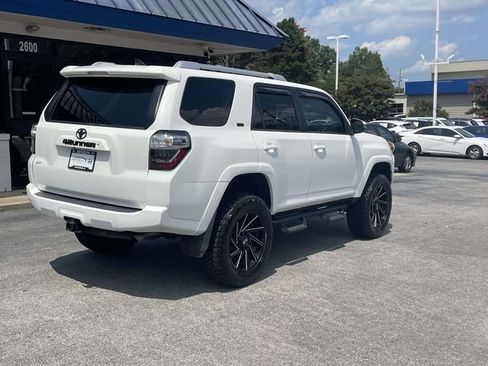 Used 2018 Toyota 4Runner SR5 Premium AWD/4WD image 6