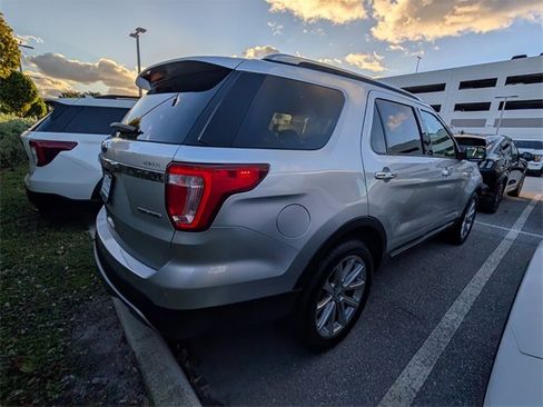 Used 2016 Ford Explorer Limited image 12