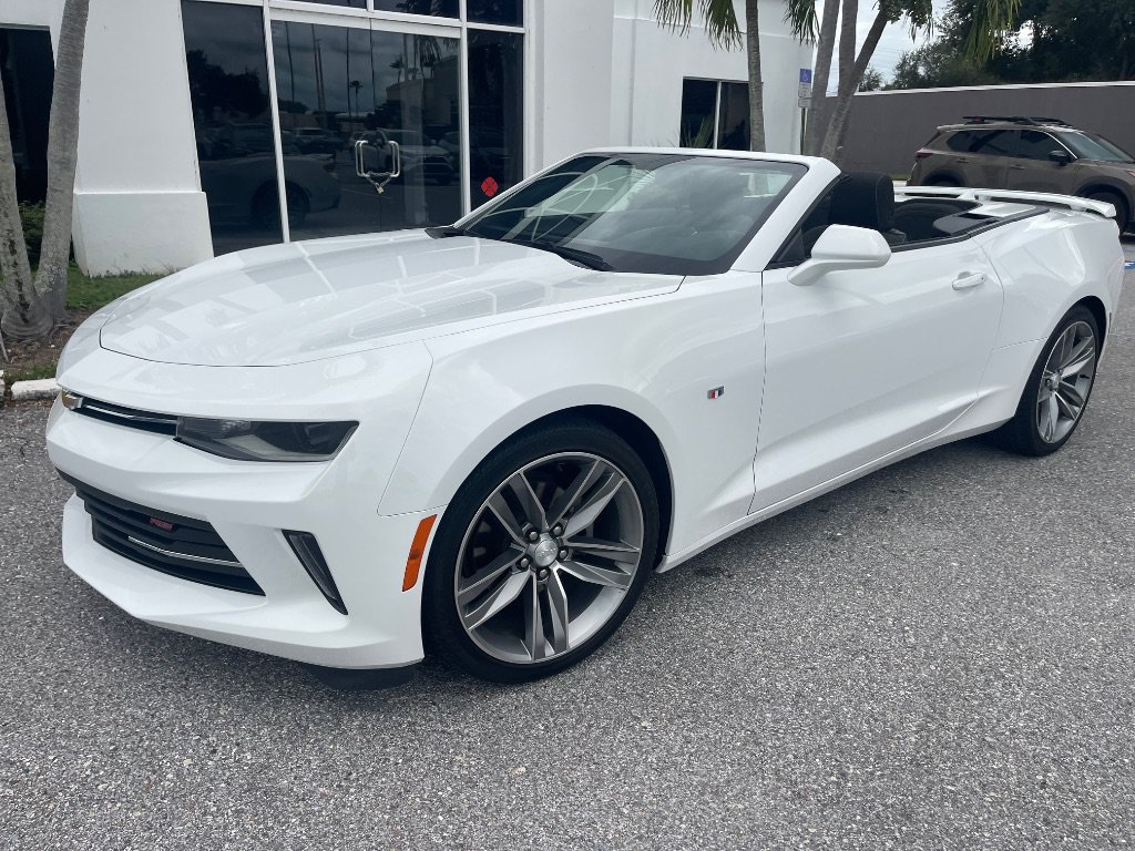 Used 2017 Chevrolet Camaro LT w/ RS Package RWD image 9