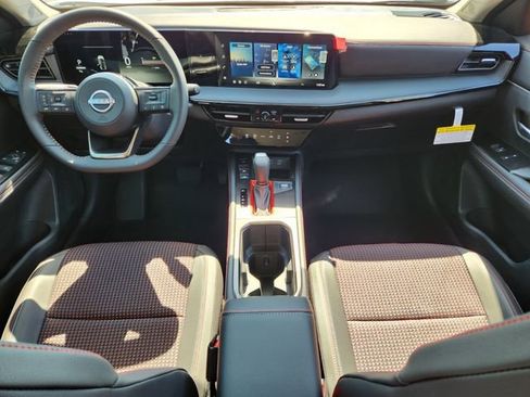 New 2026 Nissan Kicks SR FWD image 14