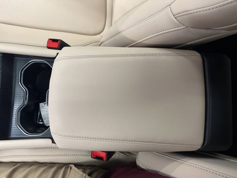 New 2025 Jeep Grand Cherokee Limited image 11