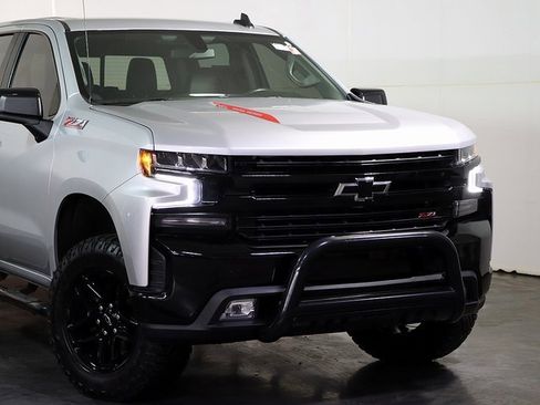 Used 2021 Chevrolet Silverado 1500 LT Trail Boss w/ Convenience Package II image 6