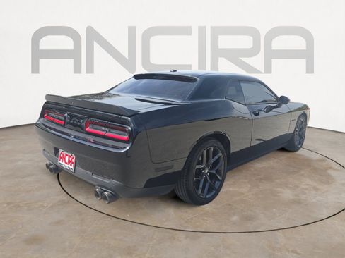 Used 2022 Dodge Challenger R/T w/ Blacktop Package image 10